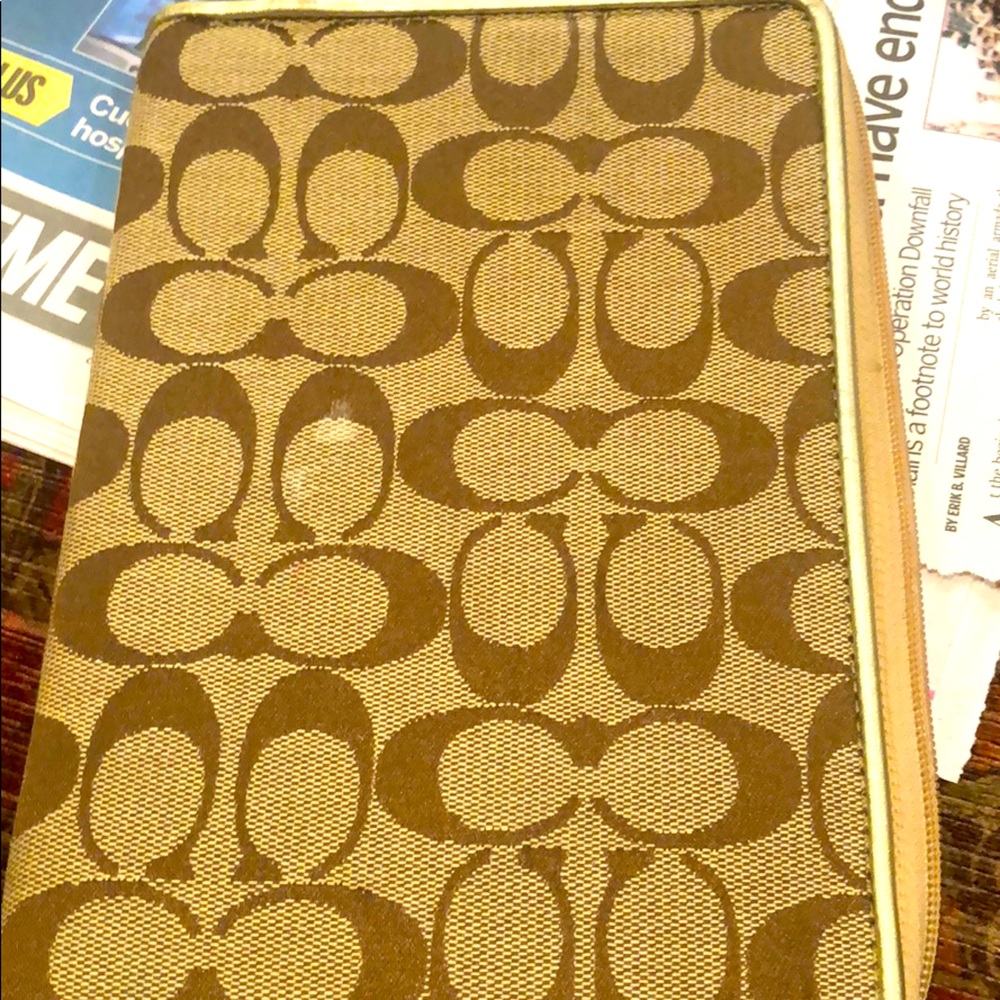 Zippered iPad case